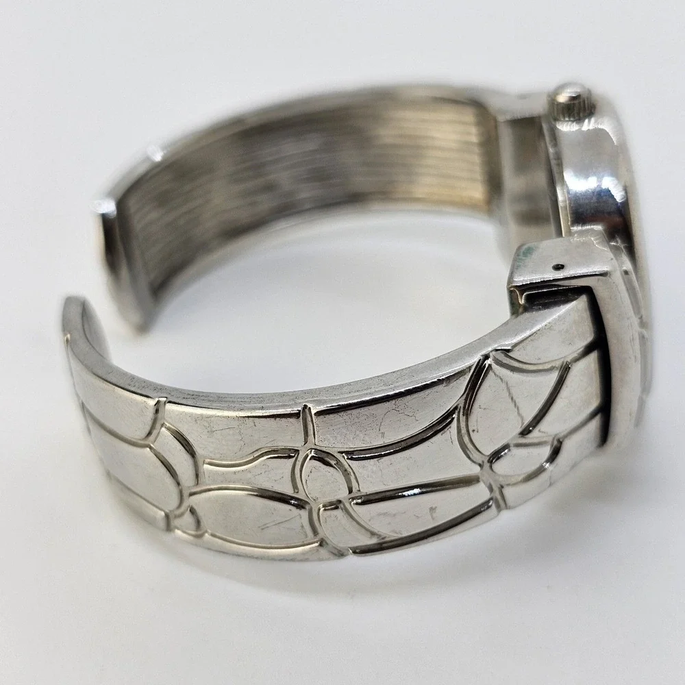 Studio 30MM Women's Bracelet Watch White‎ Dial Gray Bands 5.5
